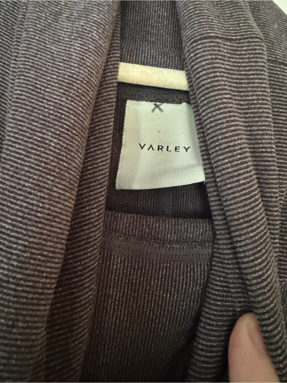 Varley Rainer pullover size small - Picture 3 of 3